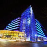 35 NG night perla entrance